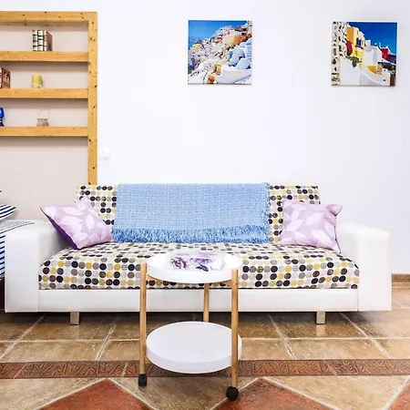 Apartament Studio In With Wonderful Mountain View Enclosed Garden And Wifi 12 Km From The Beach *